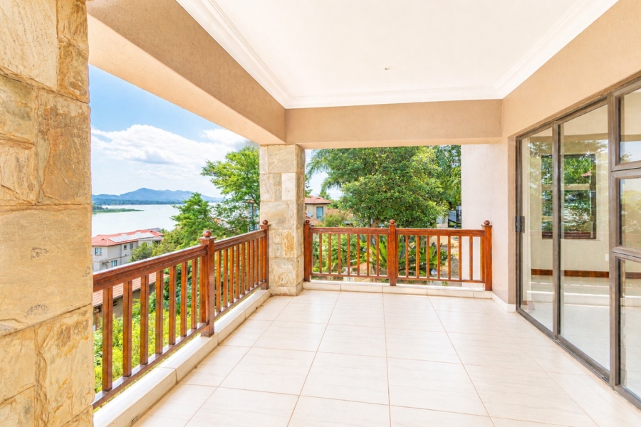3 Bedroom Property for Sale in Birdwood Estate North West